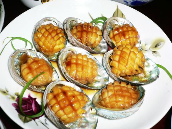 Braised Abalone with Oyster Sauce Braised Abalone with Oyster Sauce